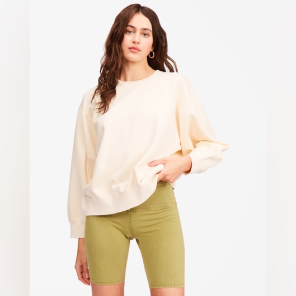 Billabong Biker Babe Shorts in Avocado